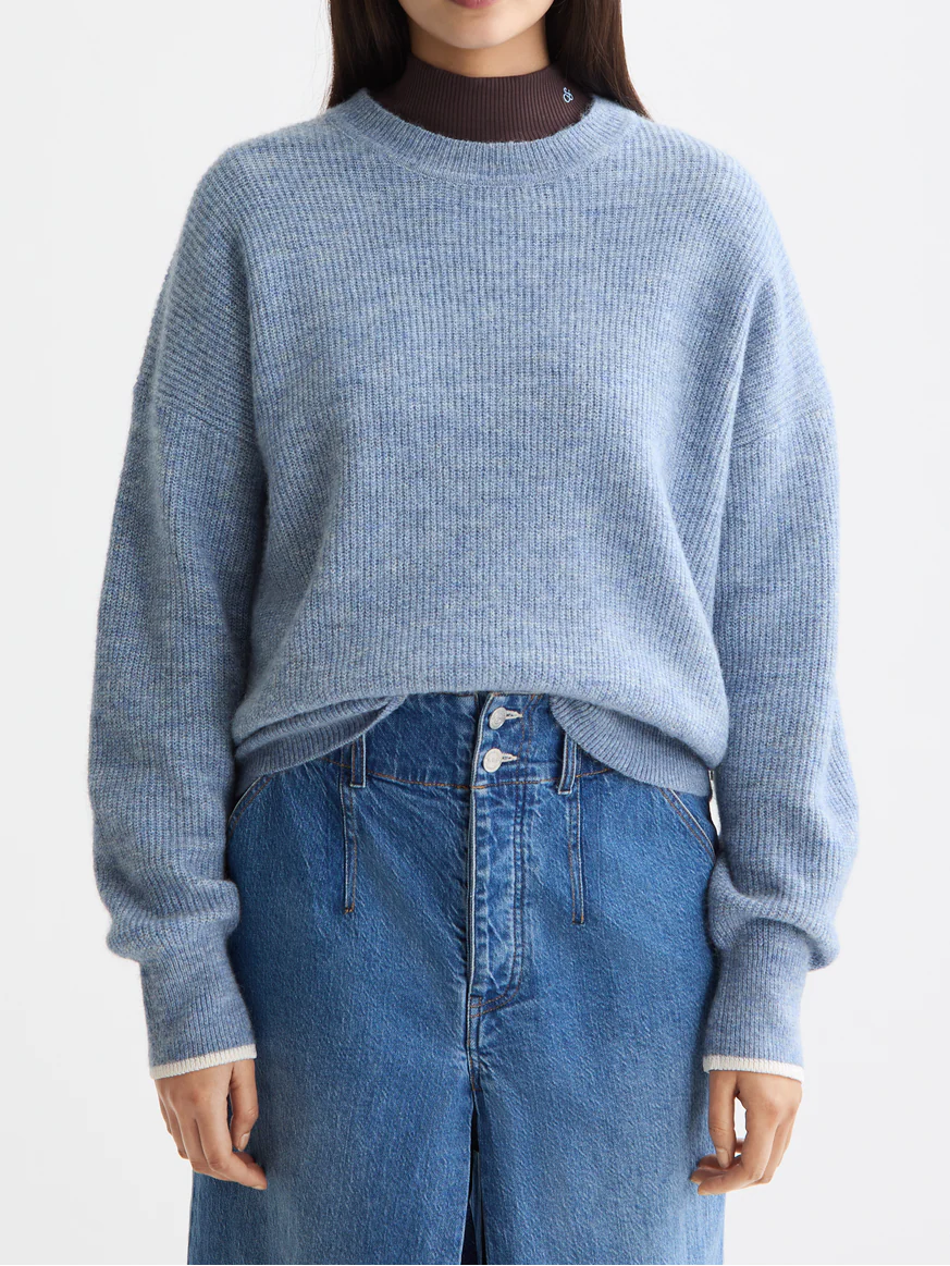 Fuzzy crew neck pullover - Image 8
