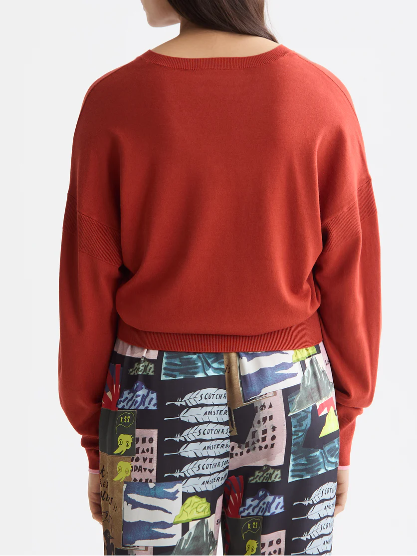 V-neck relaxed pullover - Image 9
