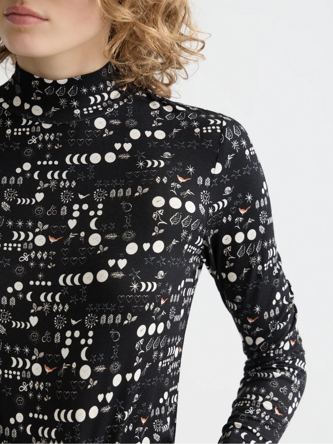 All over printed mock neck long sleeve T-shirt - Image 3