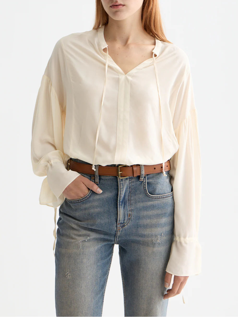 Easy top with draw string cuffs
