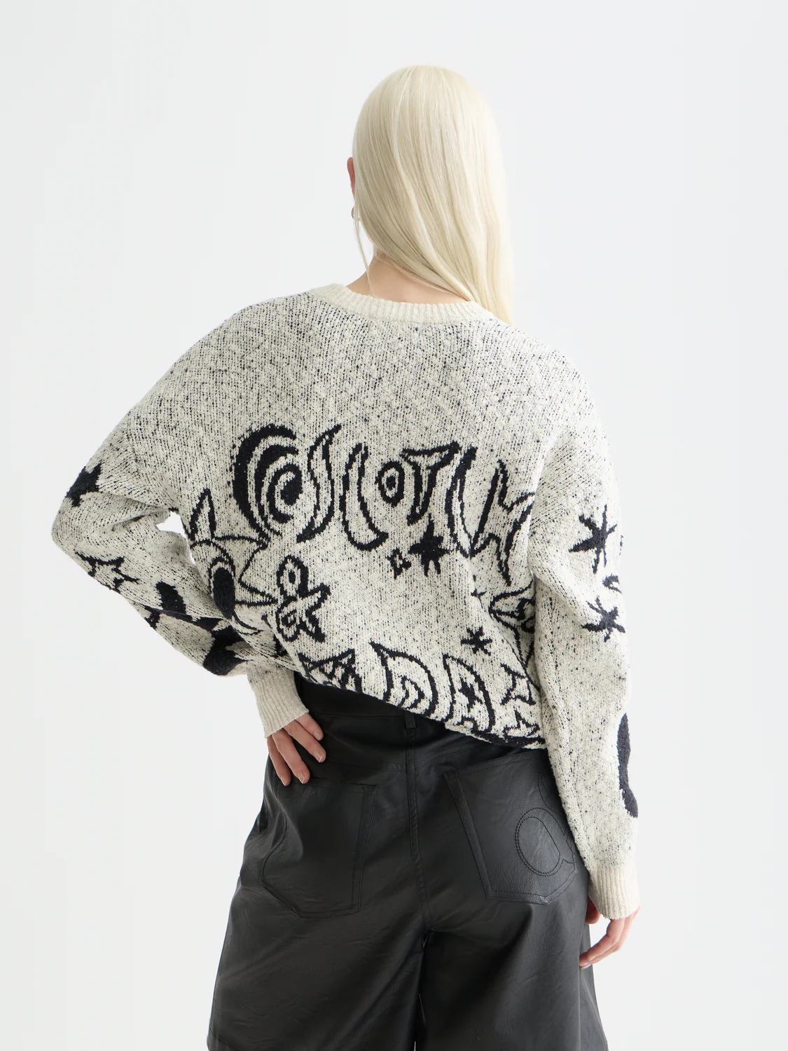 Jacquard motif oversized pullover - Image 4