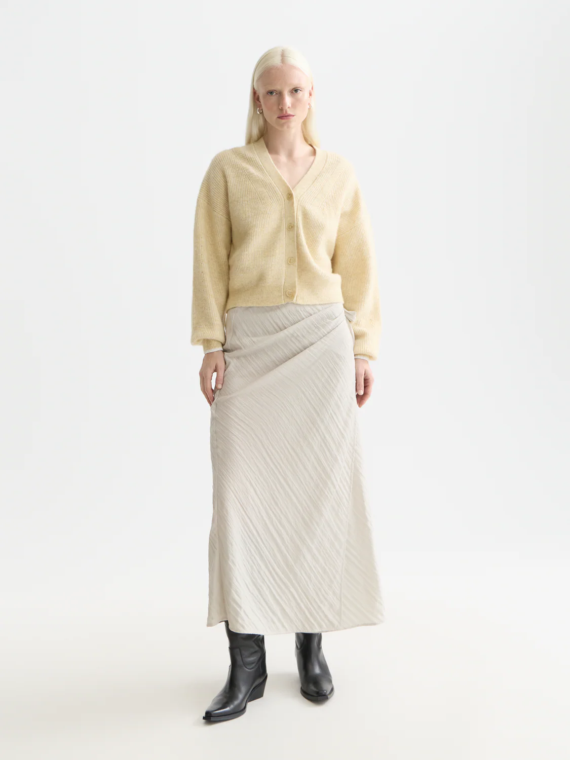 Fuzzy relaxed cardigan - Image 9