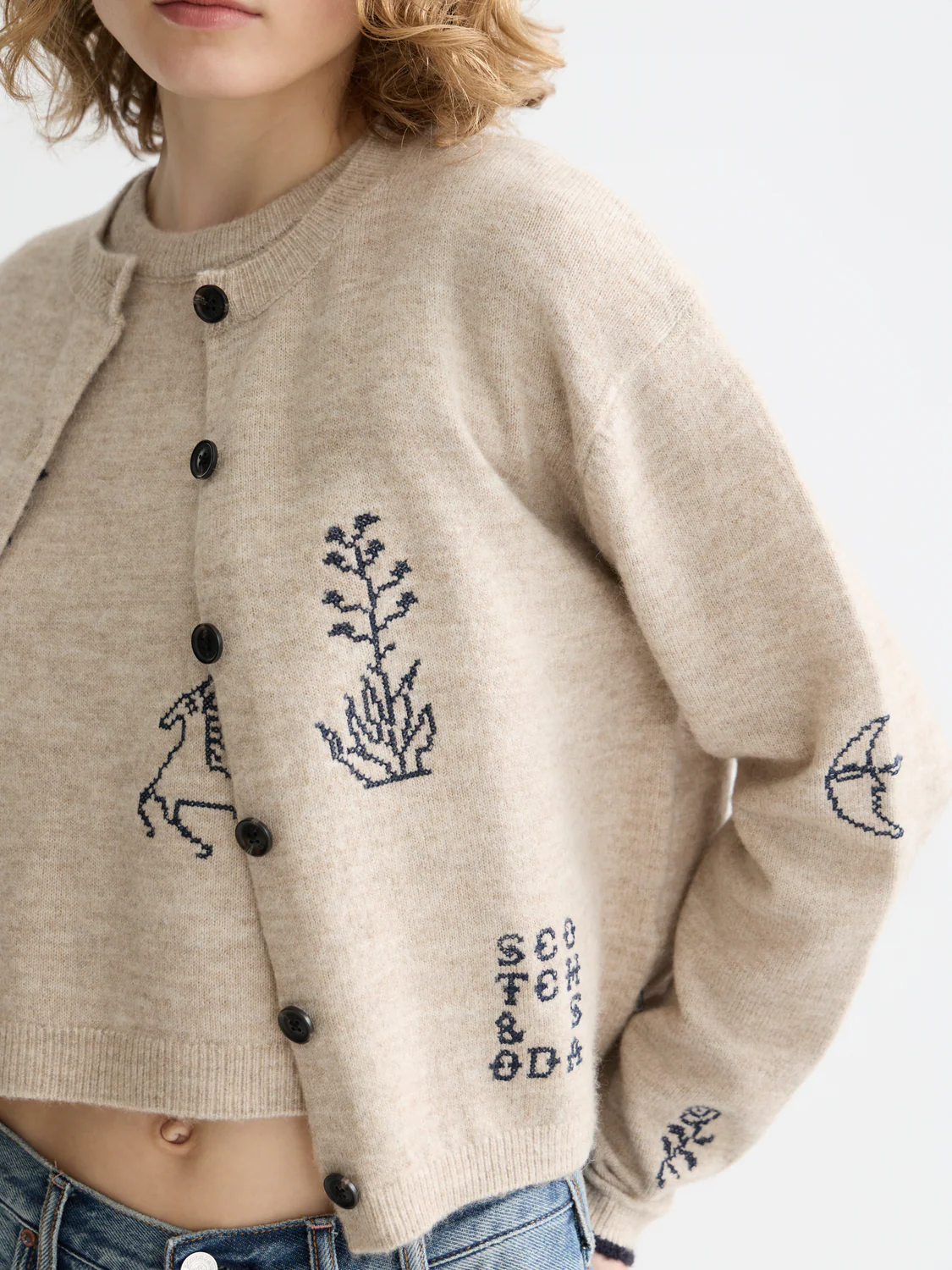 Embroidered crew neck cardigan - Image 3