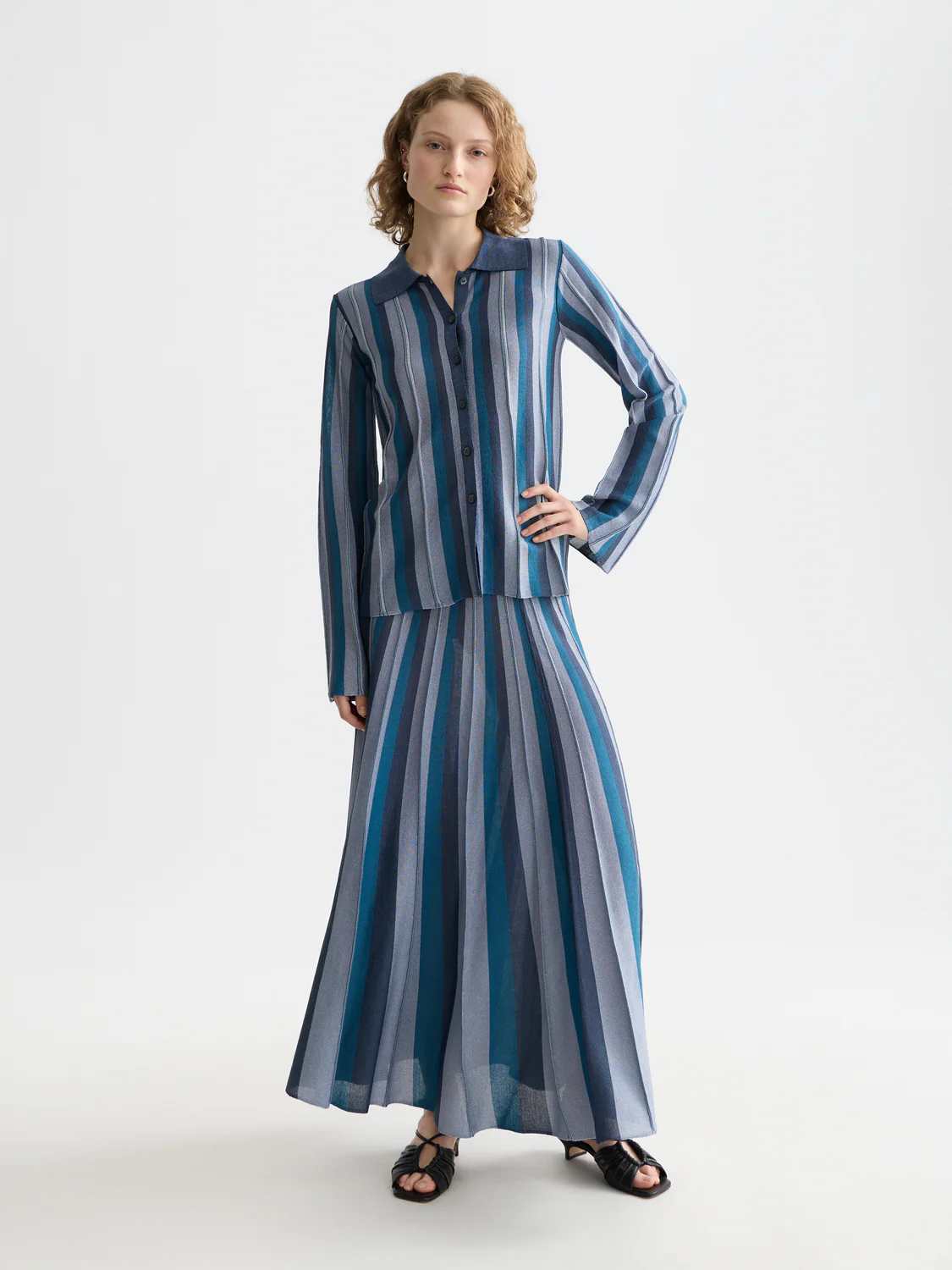 Pleated stripe collared cardigan - Image 2