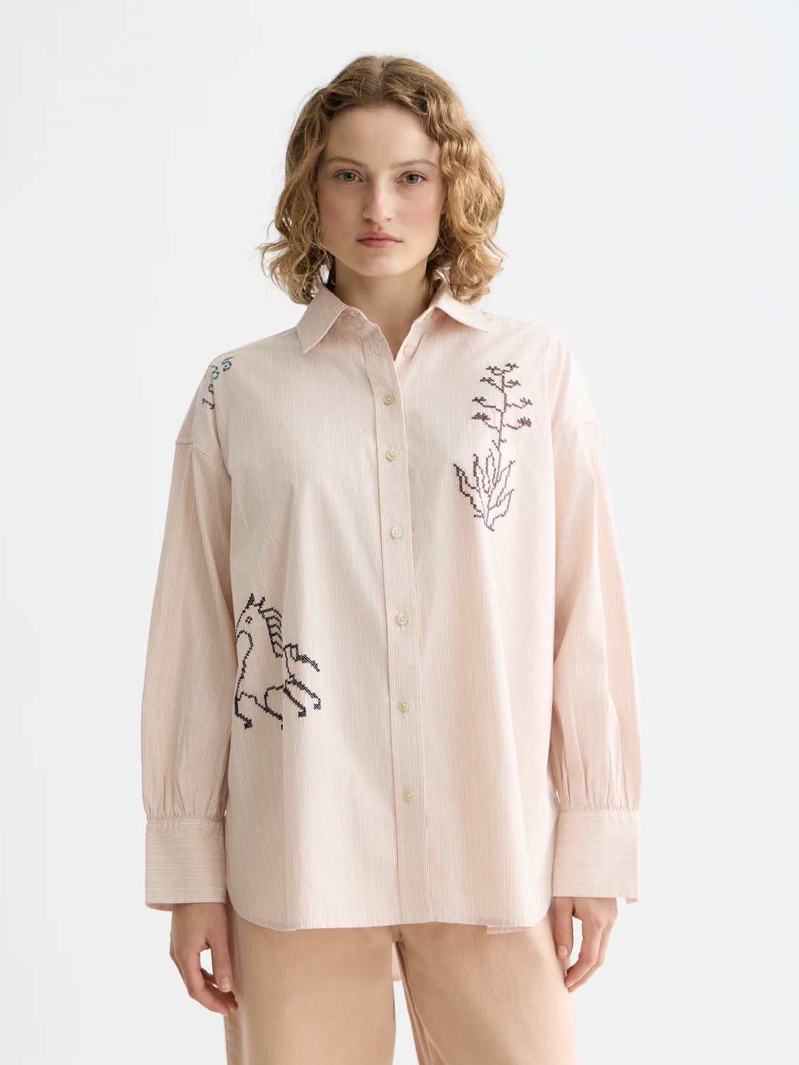 Embroidery girlfriend shirt
