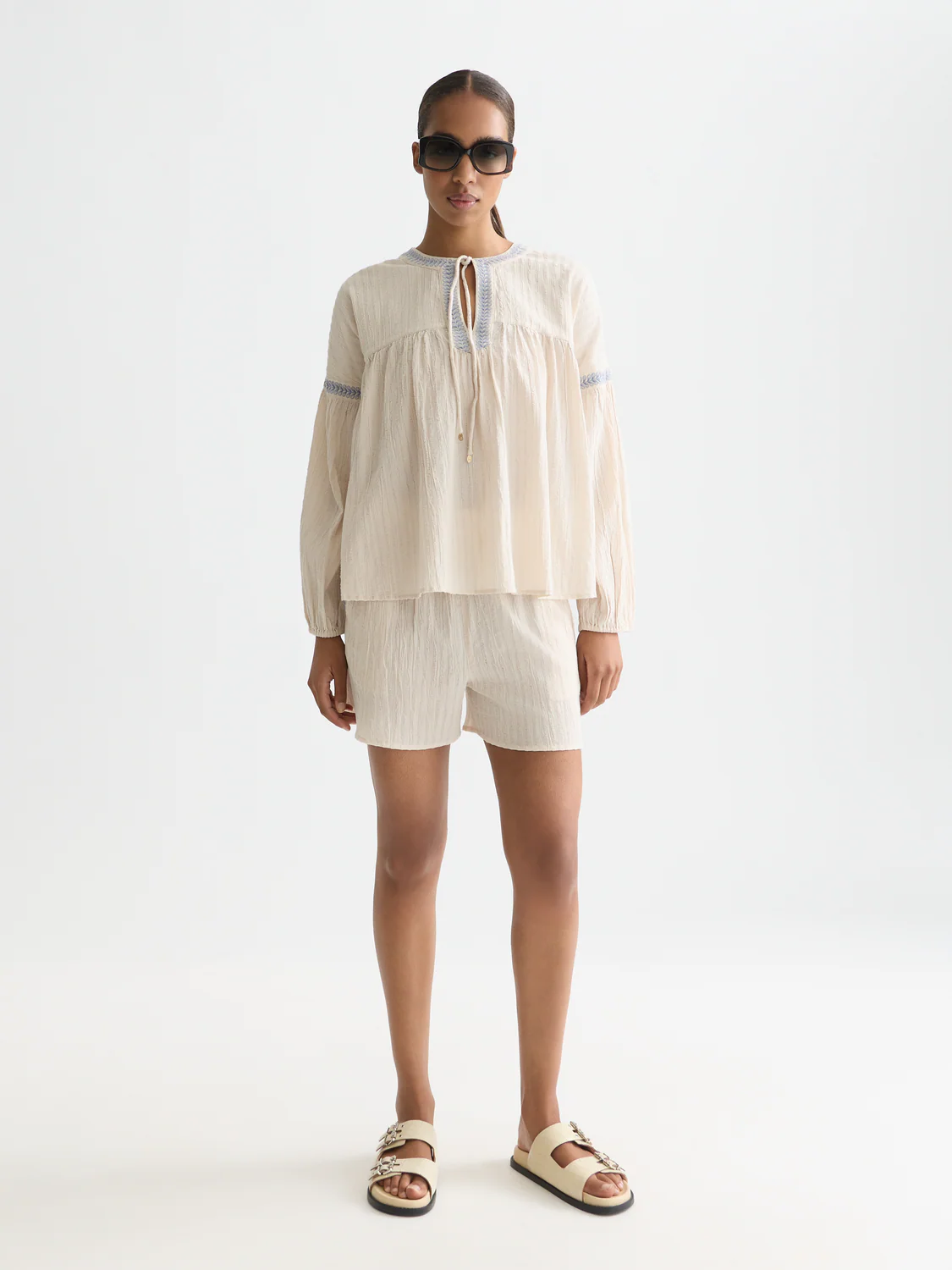 Cotton crepe blouse with embroidered details - Image 2