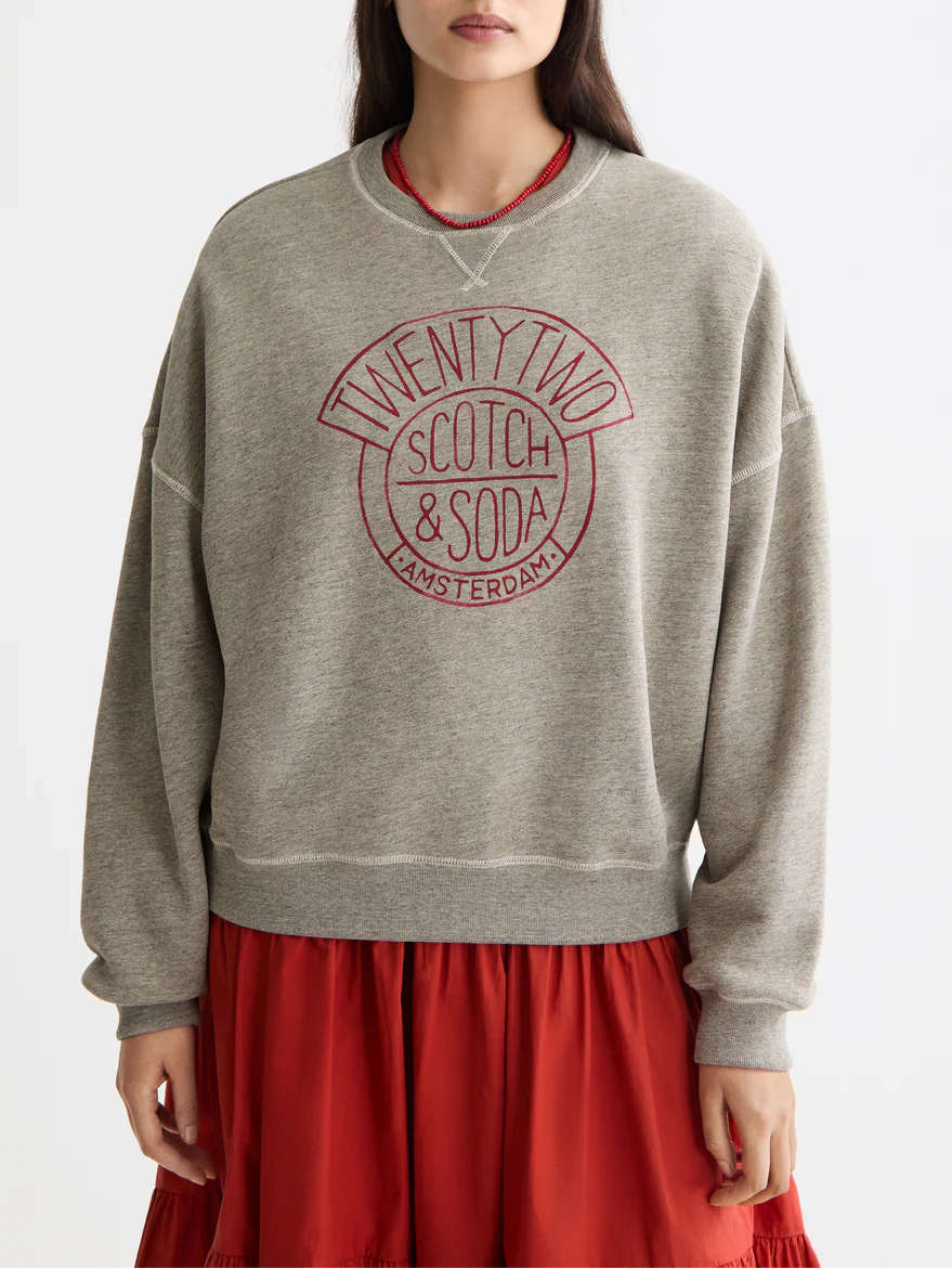 oversized graphic sweatshirt
