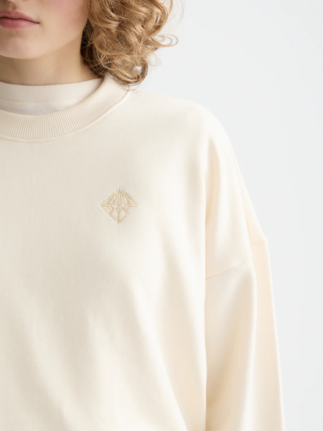 Embroidered logo sweatshirt - Image 10