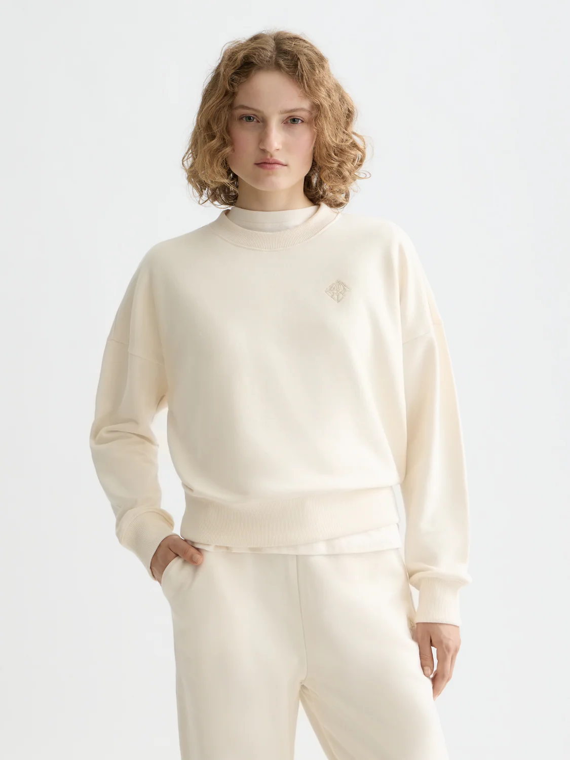 Embroidered logo sweatshirt - Image 8