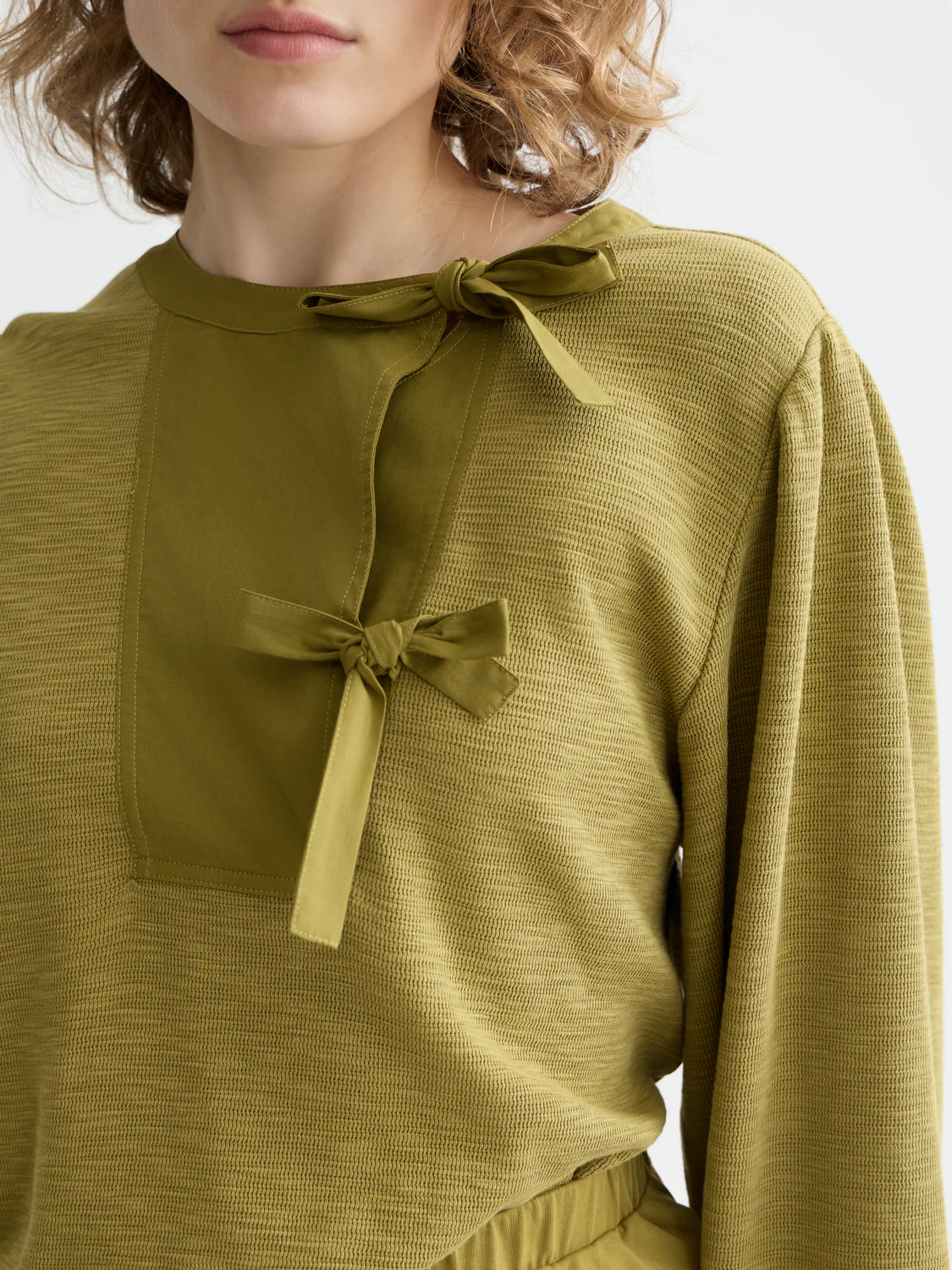 Open neck sweatshirt with woven front placket - Image 3
