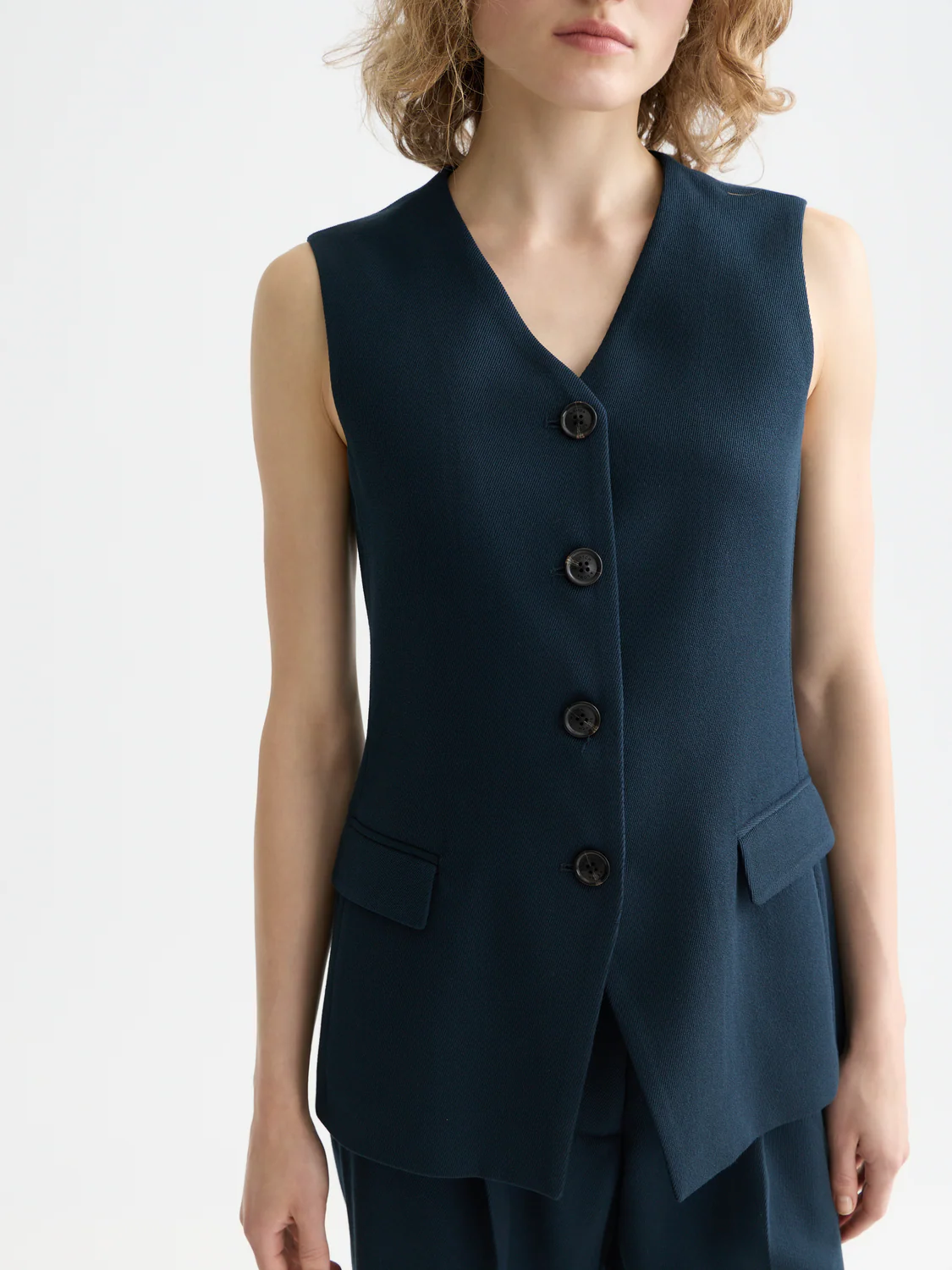Tailored gilet - Image 3