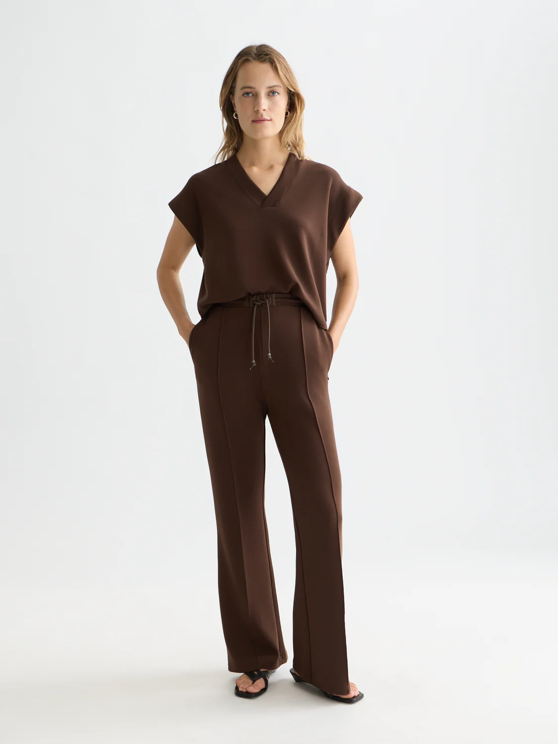 Tencel V-neck short sleeve sweatshirt - Image 16