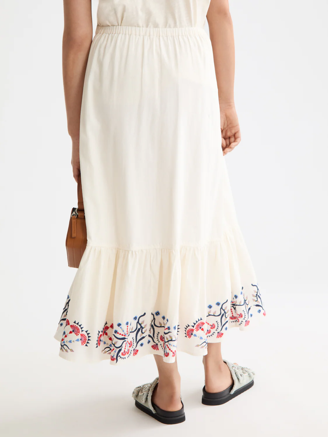 Embroidered maxi skirt - Image 10