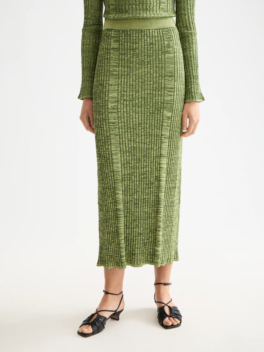 Ribbed knitted maxi skirt - Image 2