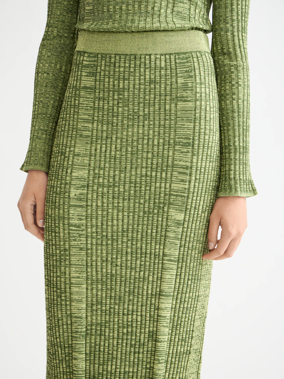 Ribbed knitted maxi skirt - Image 4