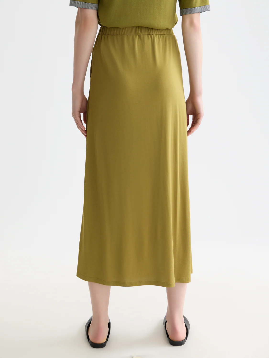 Drapey modal skirt - Image 4