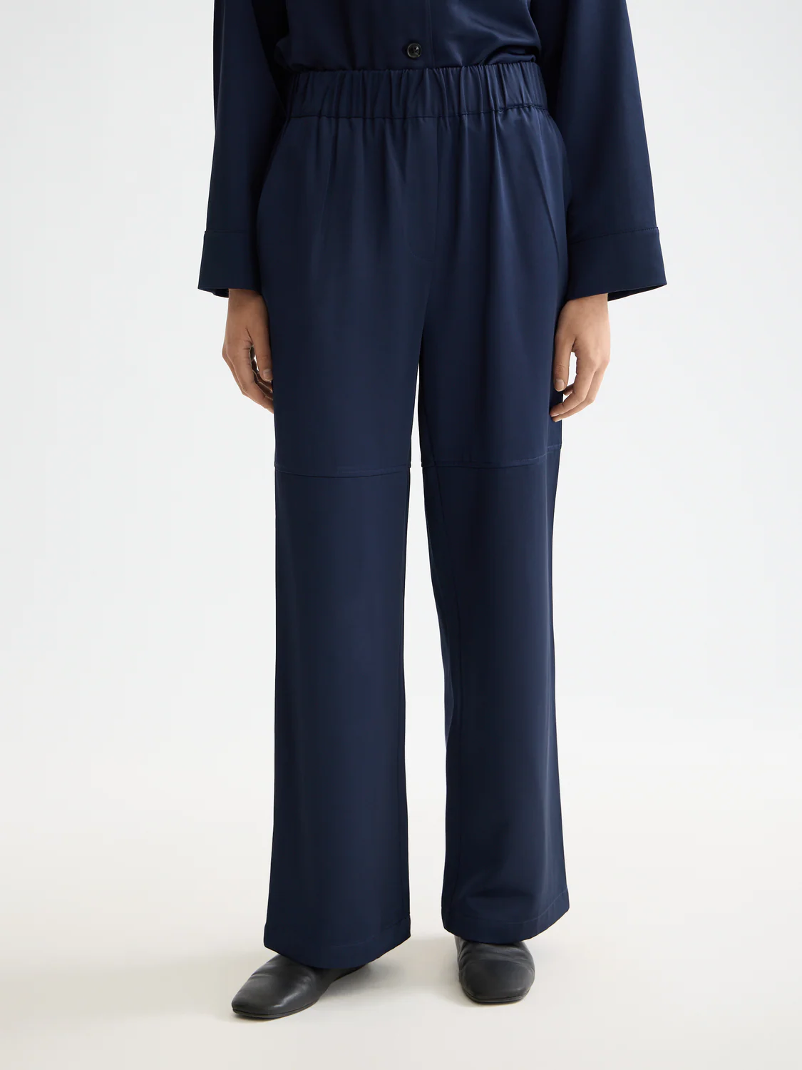 Noa high rise wide leg satin pant - Image 2