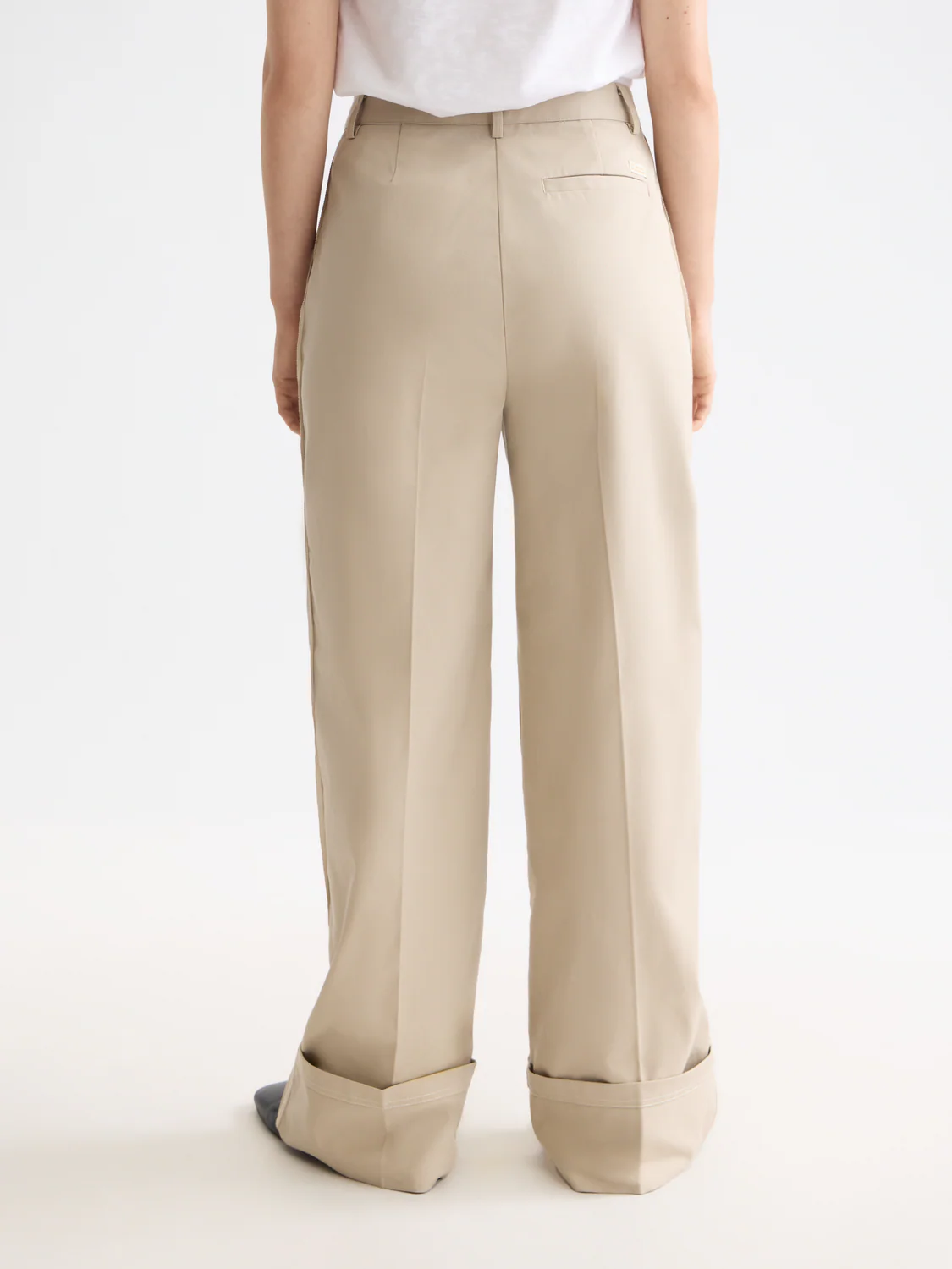 Luca high rise wide leg cuff chino pant - Image 4