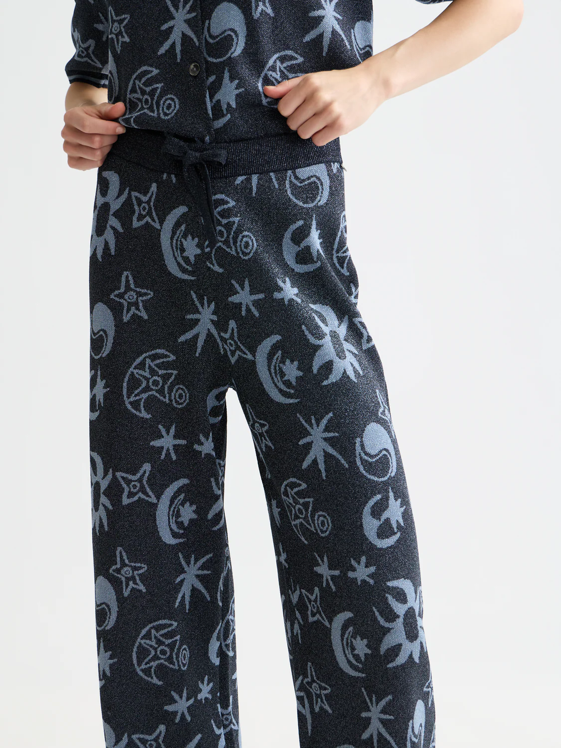 Jacquard knitted trousers - Image 3