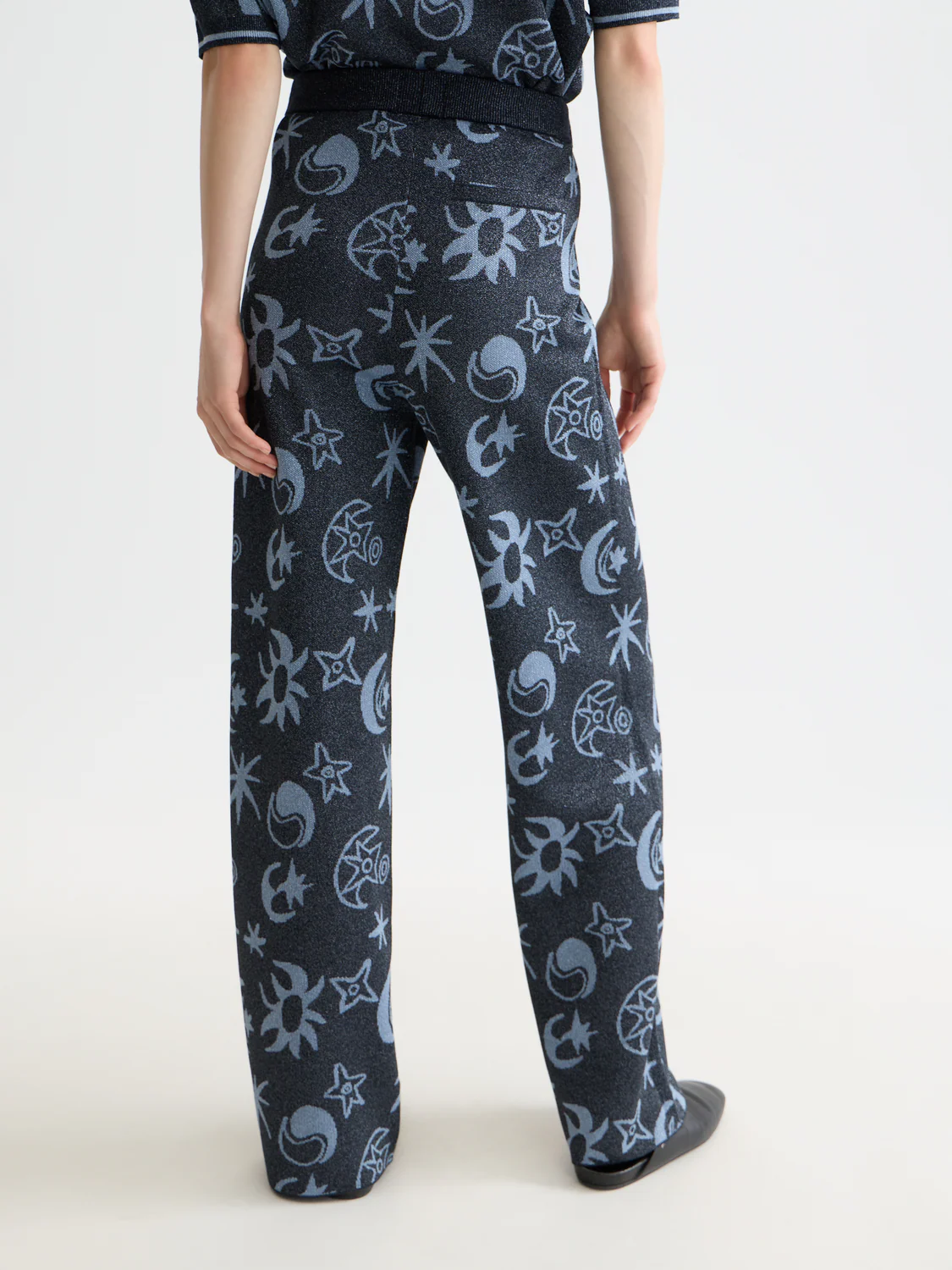 Jacquard knitted trousers - Image 4