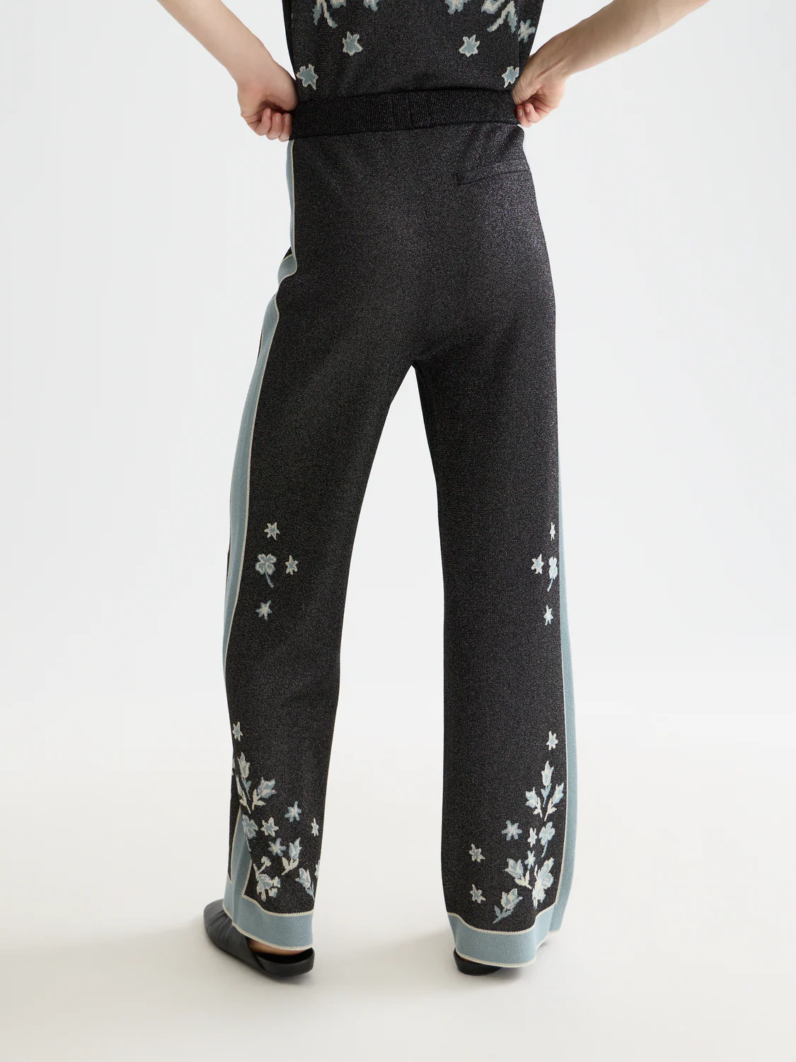 Jacquard knitted trousers - Image 4