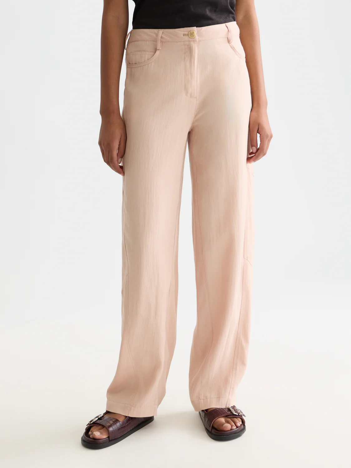 Lotus Twill high rise barrel leg pants - Image 9