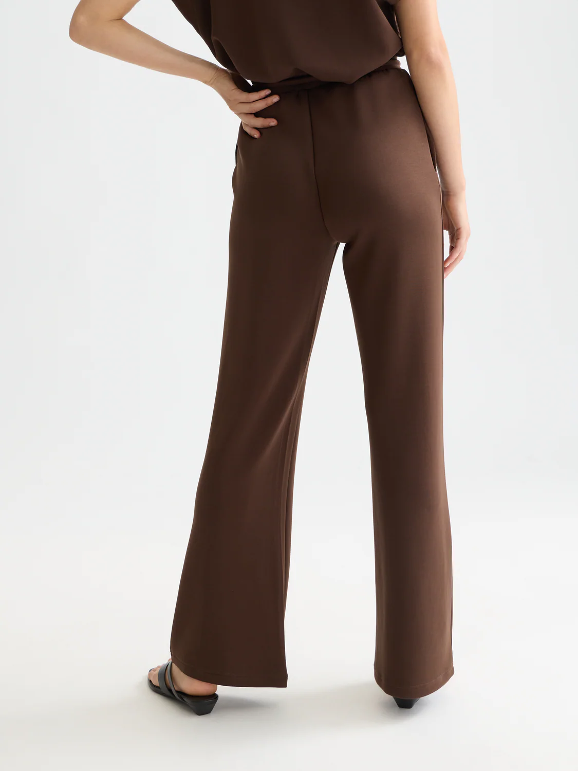 Tencel pleated sweatpants - Image 11