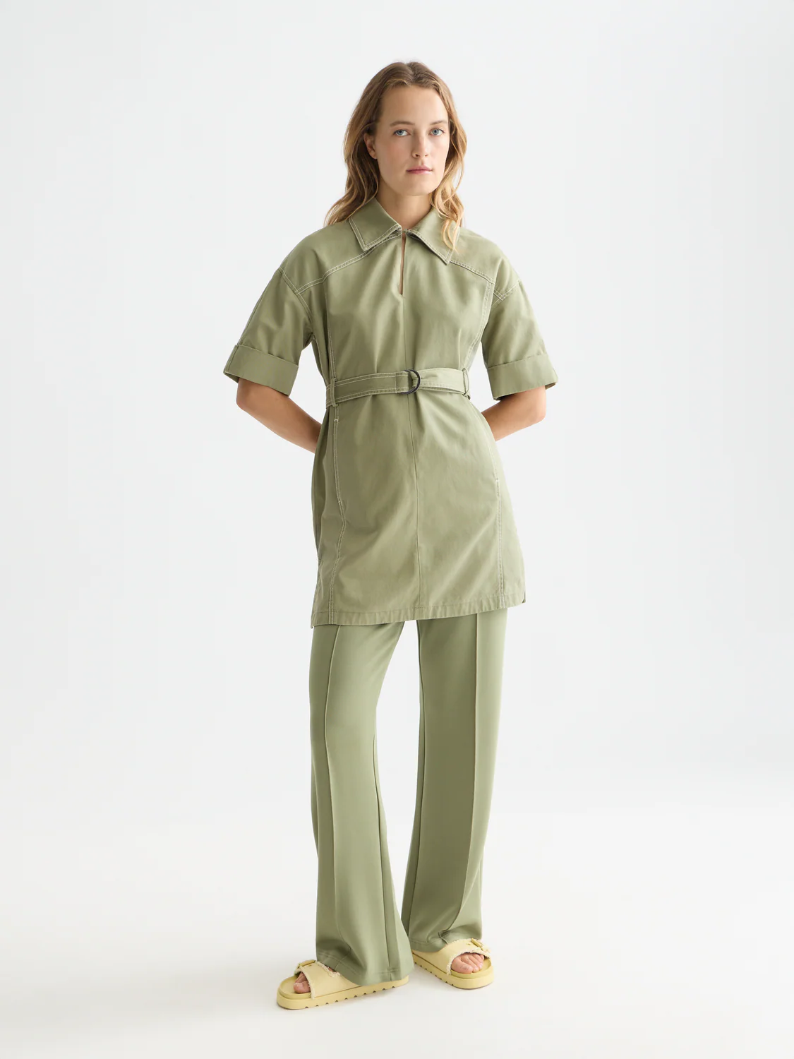 Tencel pleated sweatpants - Image 15