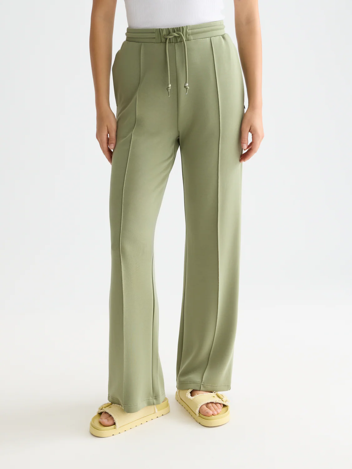 Tencel pleated sweatpants - Image 16