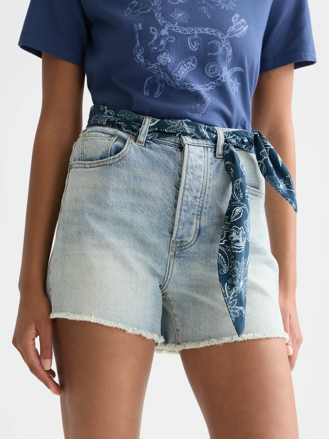 The Ray denim short with tie detail - Image 3