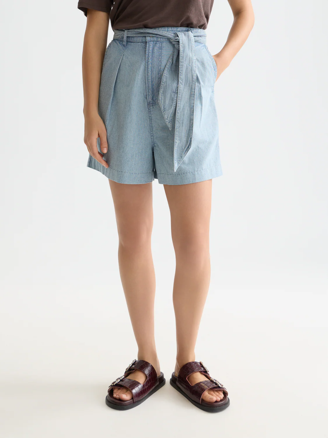 Lightweight Indigo short - Image 2