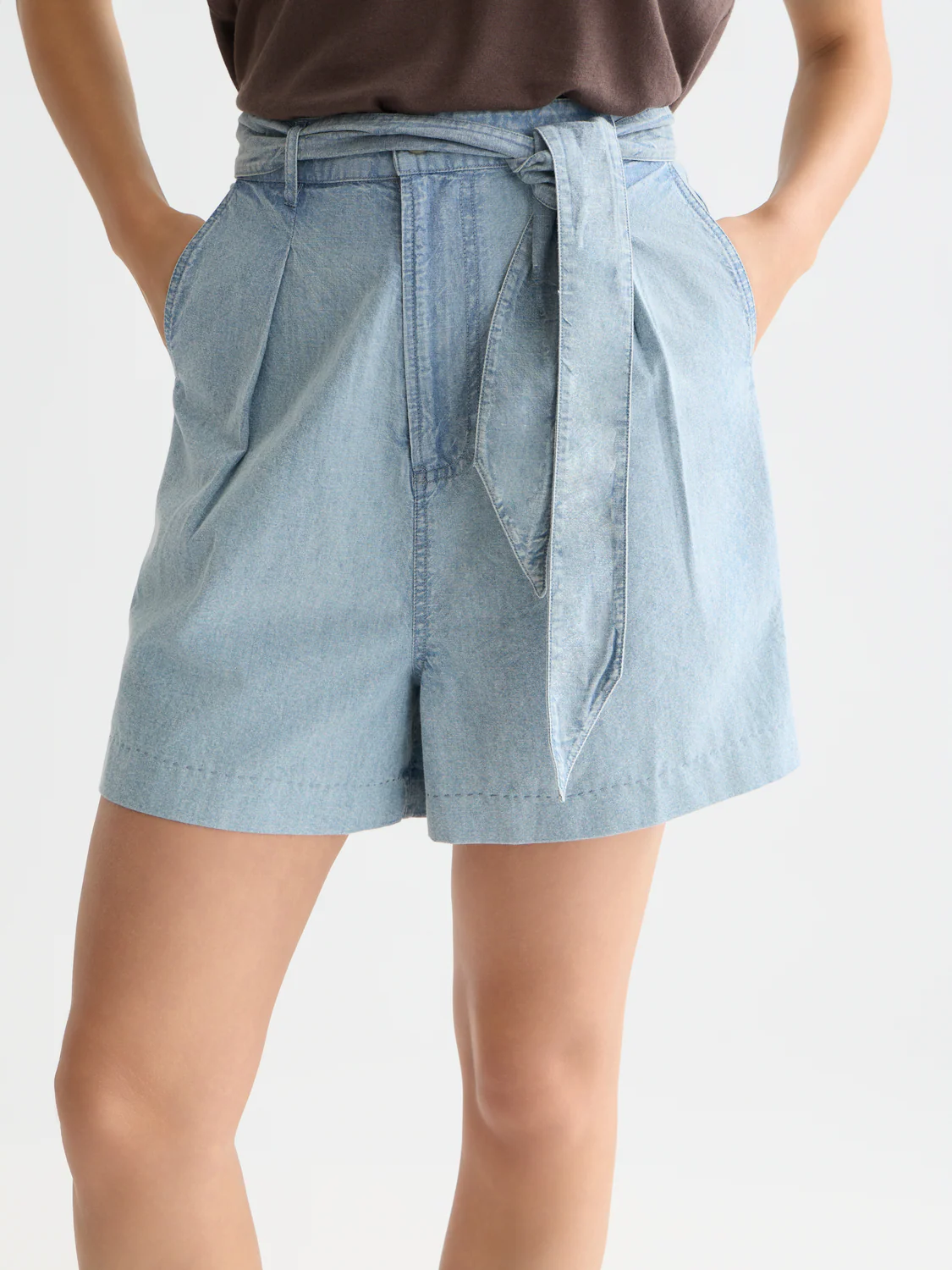 Lightweight Indigo short - Image 3